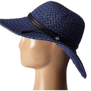 VOLCOM PAMELA HAT 👒💕